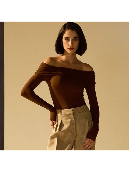 BLUSA VEVINA OMBRO A OMBRO MARROM