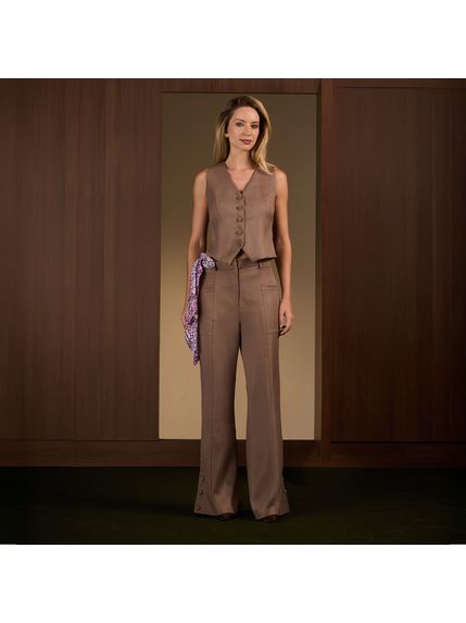 CALÇA CRESSIDA COM RECORTES E BOTÕES MARROM